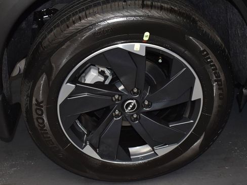 New 2026 Nissan Rogue SV w/ SV Premium Package image 5