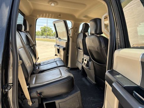 Used 2019 Ford F250 XLT w/ XLT Premium Package AWD/4WD image 12