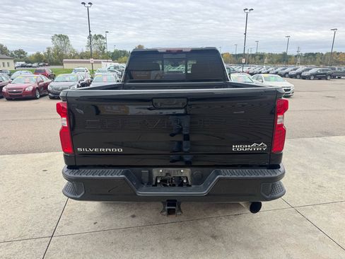 Used 2022 Chevrolet Silverado 3500 High Country w/ Z71 Off-Road Package image 6
