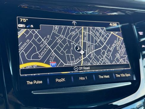 Used 2017 Cadillac Escalade Platinum AWD/4WD image 10