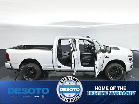 New 2026 RAM 2500 Laramie AWD/4WD image 54