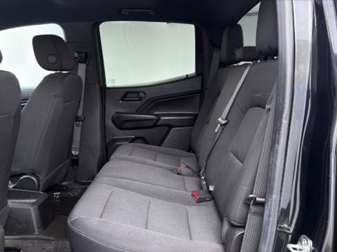 Used 2023 Chevrolet Colorado W/T RWD image 17