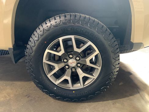 Used 2021 GMC Canyon AT4 w/ Trailering Package image 5