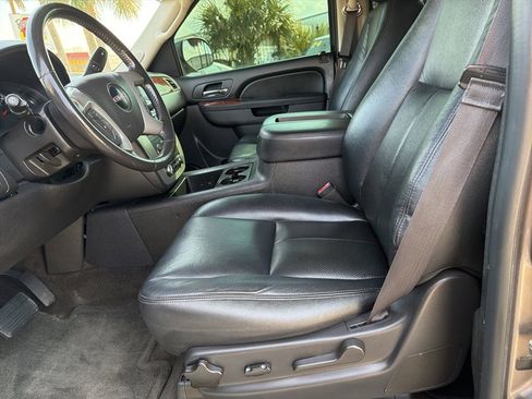 Used 2014 GMC Yukon SLE image 6