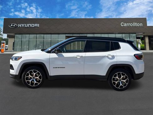 Used 2025 Jeep Compass Limited AWD/4WD image 8