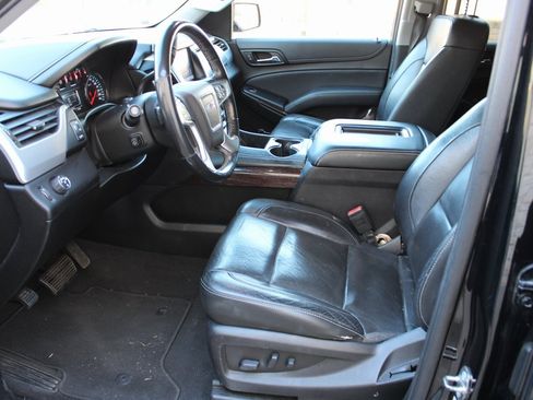 Used 2019 GMC Yukon XL SLT w/ Open Road Package image 17