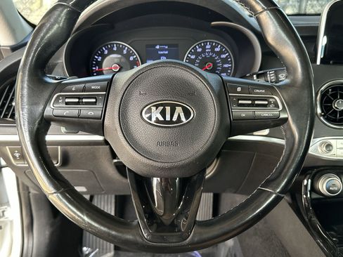 Used 2019 Kia Stinger image 11