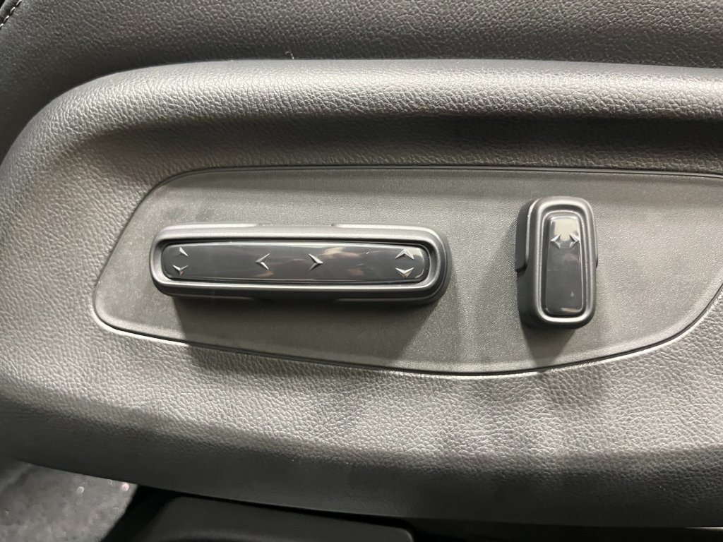 New 2027 Honda HR-V EX-L image 13