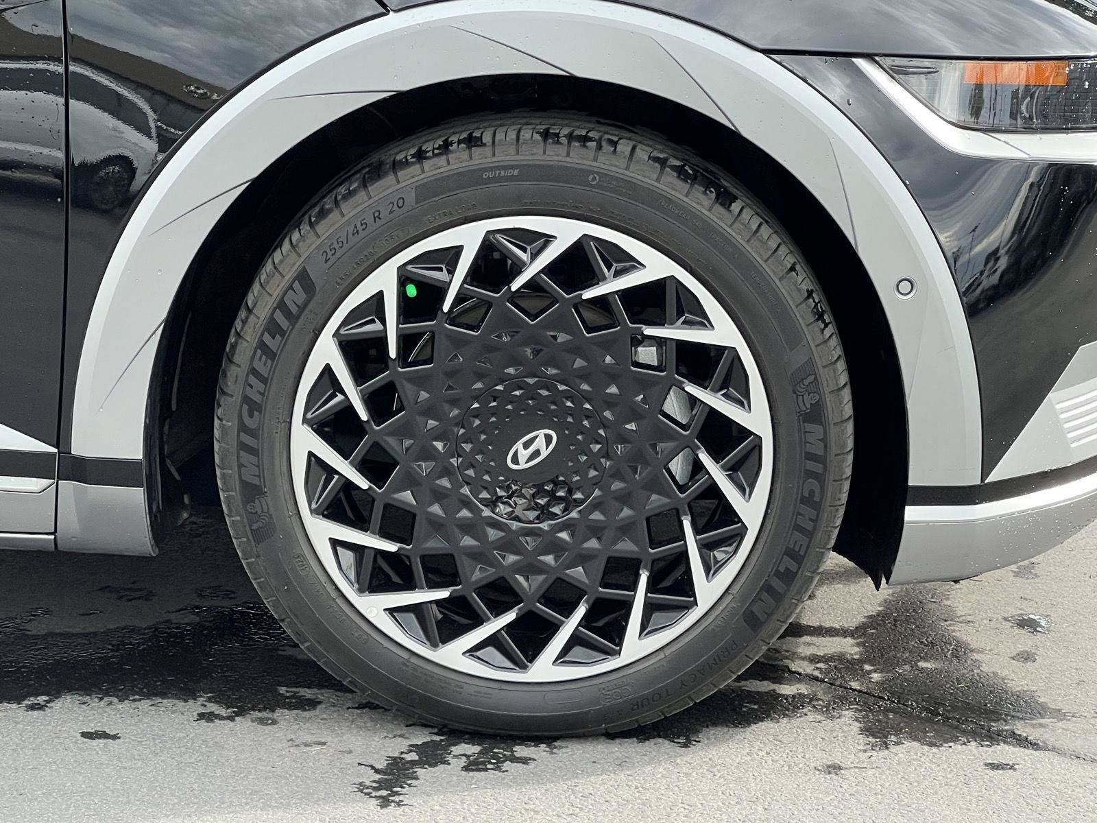 Certified 2024 Hyundai Ioniq 5 Limited AWD/4WD image 23
