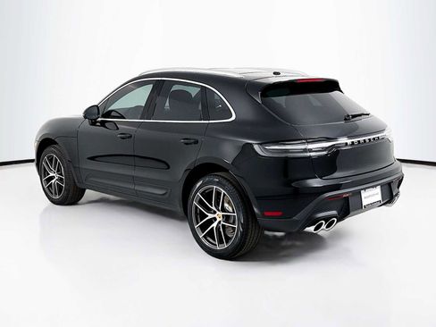 New 2026 Porsche Macan image 3