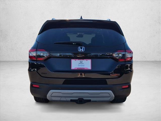 Certified 2025 Honda Pilot TrailSport image 6