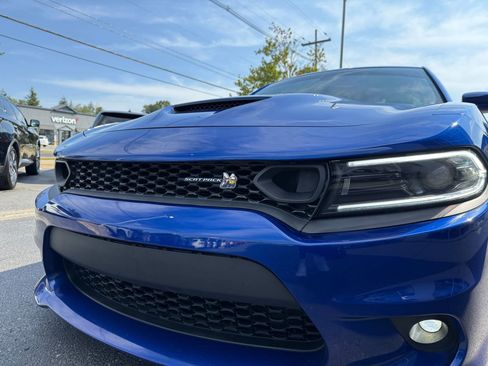 Used 2022 Dodge Charger Scat Pack image 7