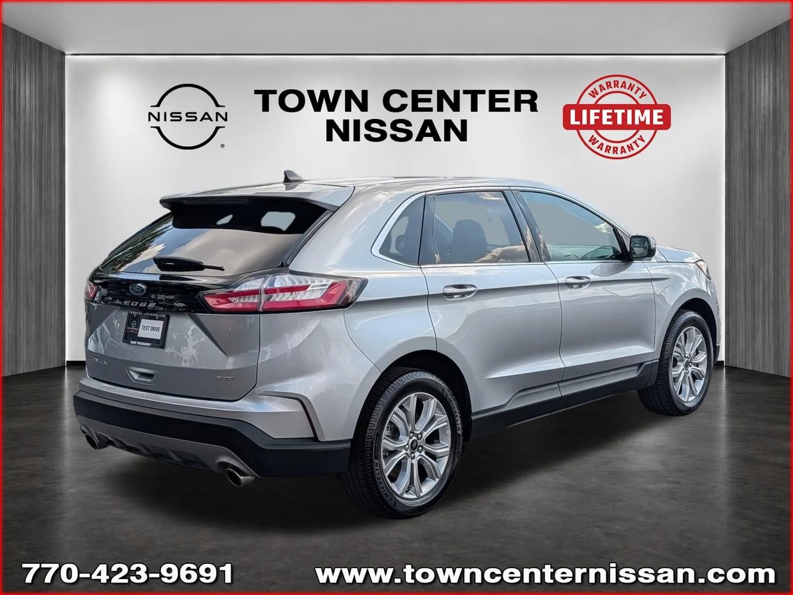 Used 2024 Ford Edge Titanium AWD/4WD image 7