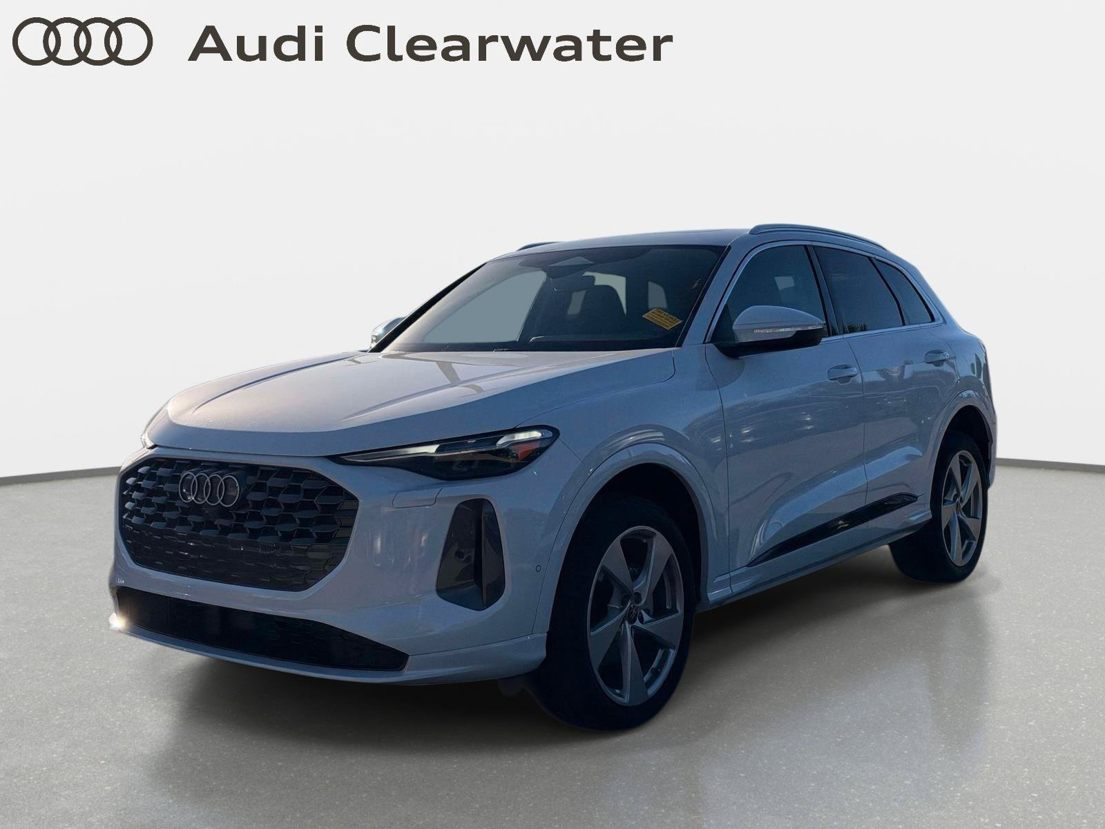 Used 2025 Audi Q5 Premium Plus w/ Premium Plus AWD/4WD image 1