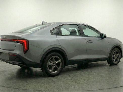 Used 2025 Kia K4 FWD image 9