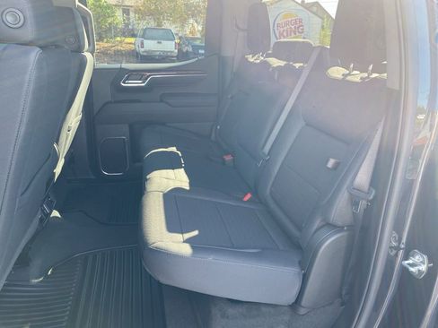 New 2026 GMC Sierra 1500 Elevation image 19