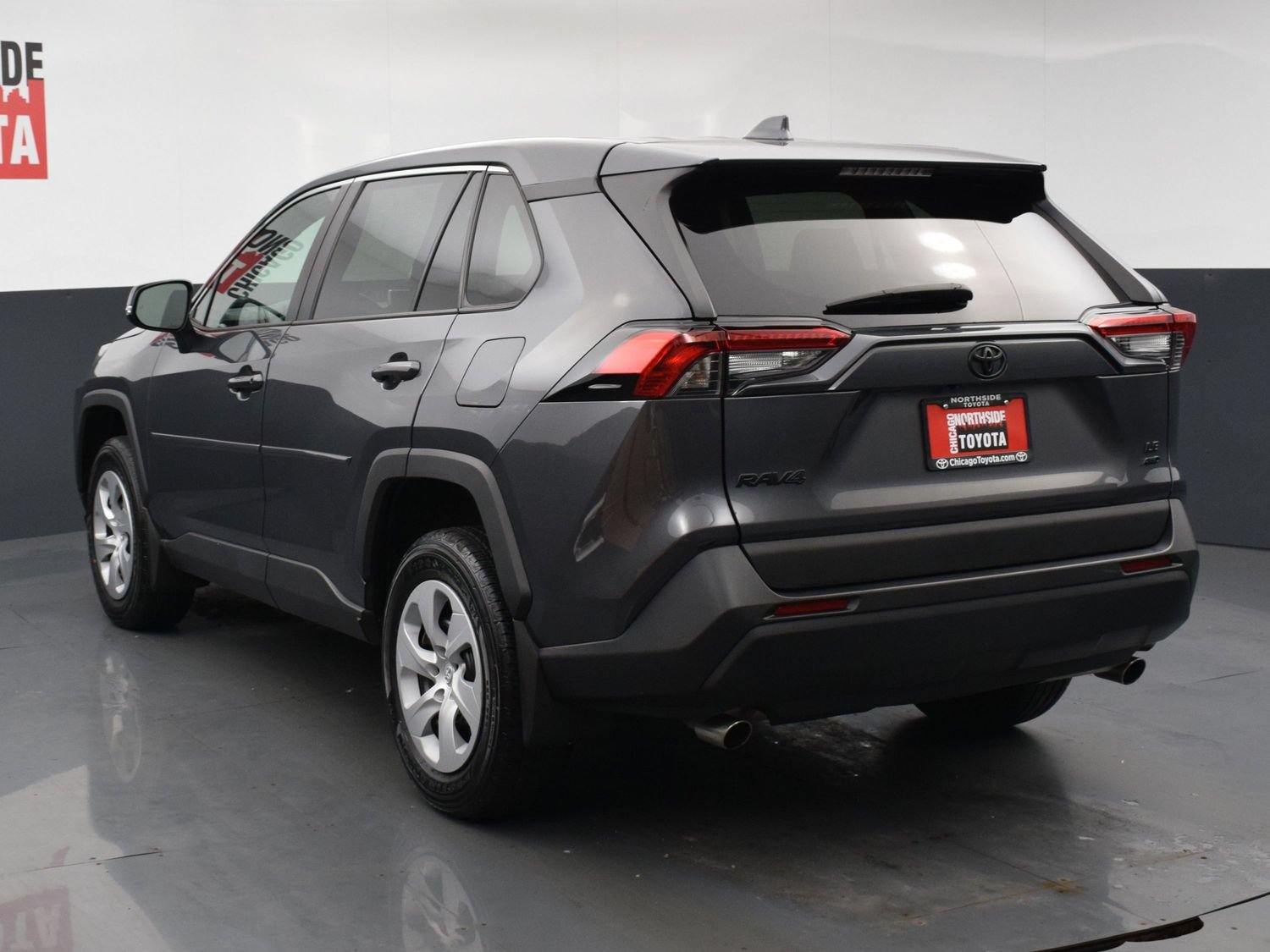 Used 2023 Toyota RAV4 LE AWD/4WD image 3
