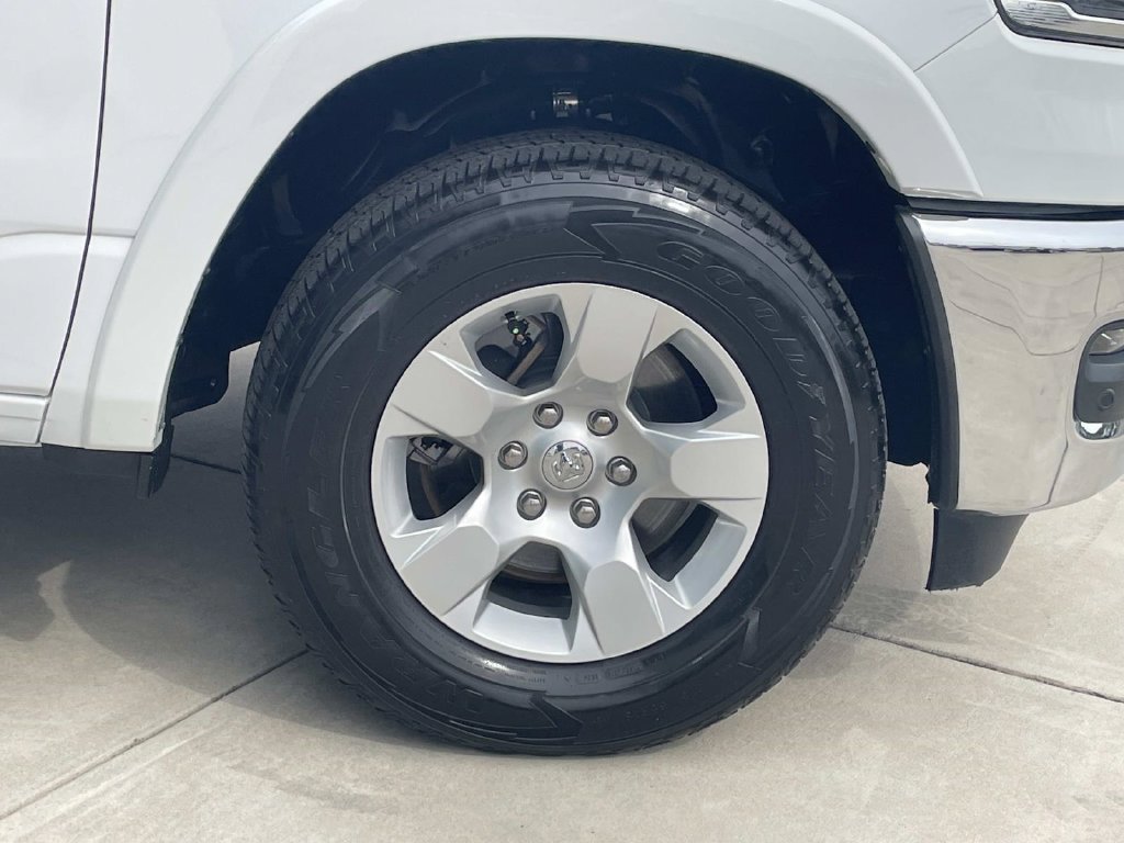 Used 2025 RAM 1500 Big Horn AWD/4WD image 8