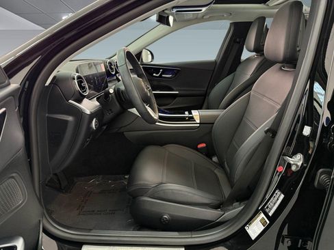 Used 2023 Mercedes-Benz C 300 Sedan image 5