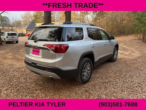 Used 2019 GMC Acadia SLE image 11