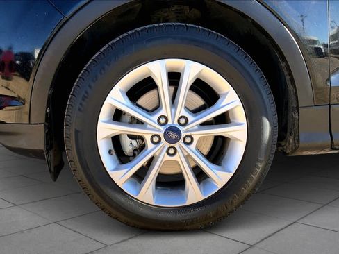 Used 2018 Ford Escape SEL image 10