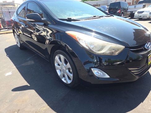 Used 2013 Hyundai Elantra Limited image 12