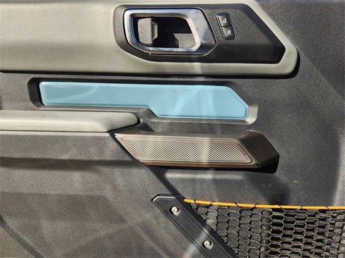 Used 2021 Ford Bronco Badlands image 23