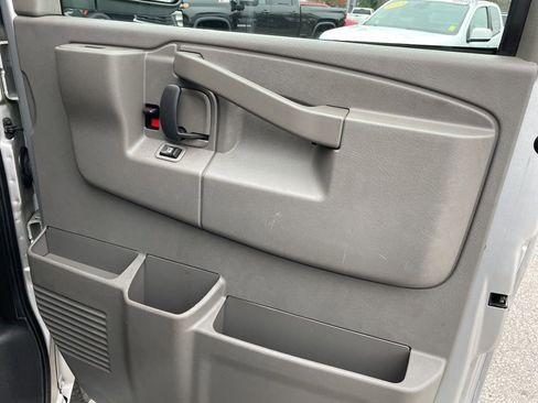 Used 2020 Chevrolet Express 2500 LS w/ Driver Convenience Package image 28
