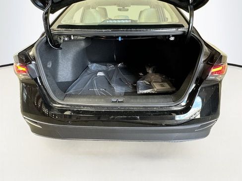 New 2026 Nissan Sentra SL w/ Floor Mat Package FWD image 23