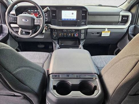 New 2026 Ford F250 XLT w/ FX4 Off-Road Package image 14