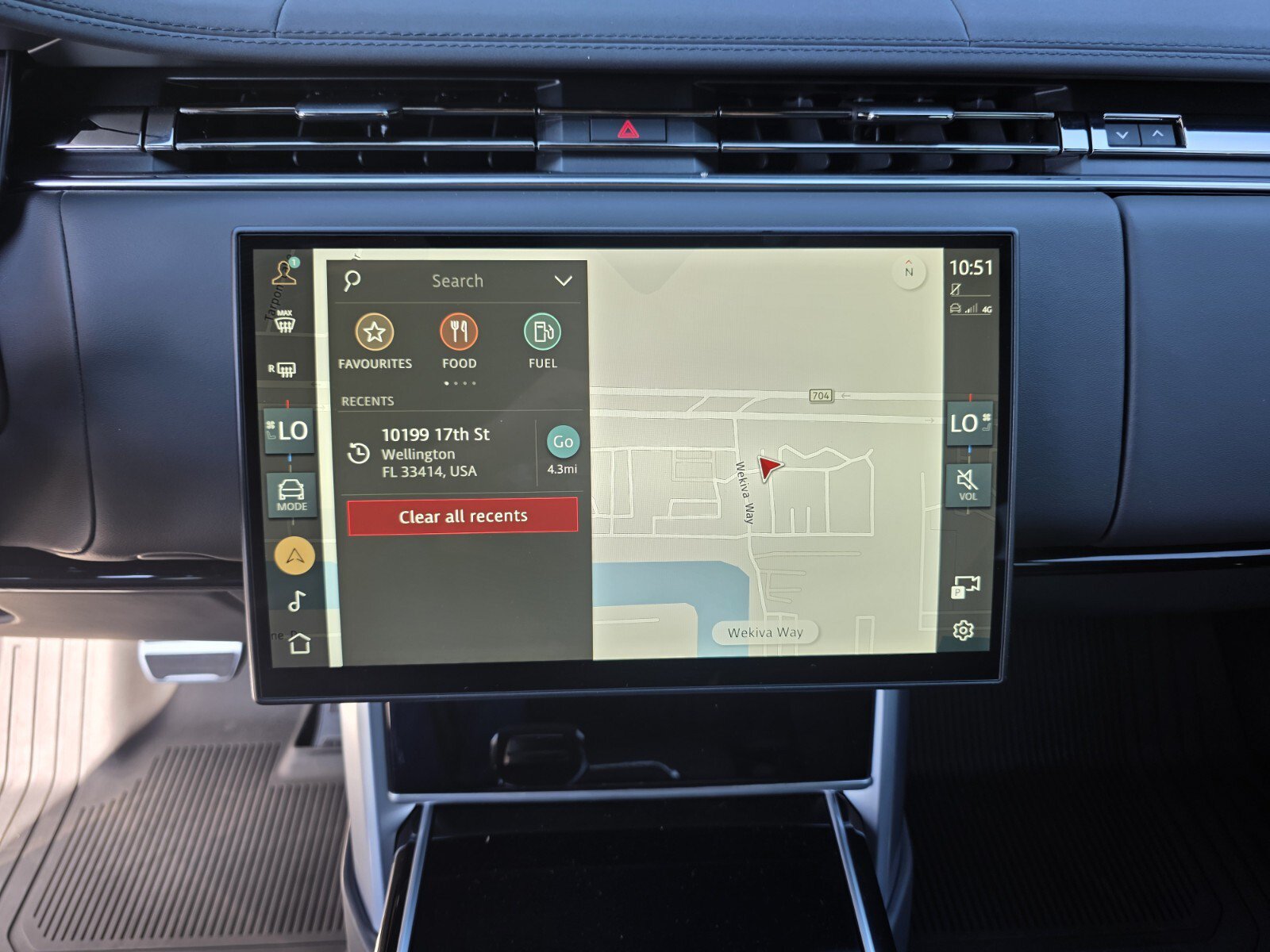 Used 2024 Land Rover Range Rover SE AWD/4WD image 20
