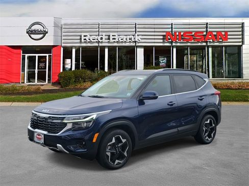 Used 2024 Kia Seltos EX image 4