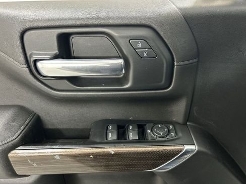 Used 2019 Chevrolet Silverado 1500 LT Trail Boss image 11