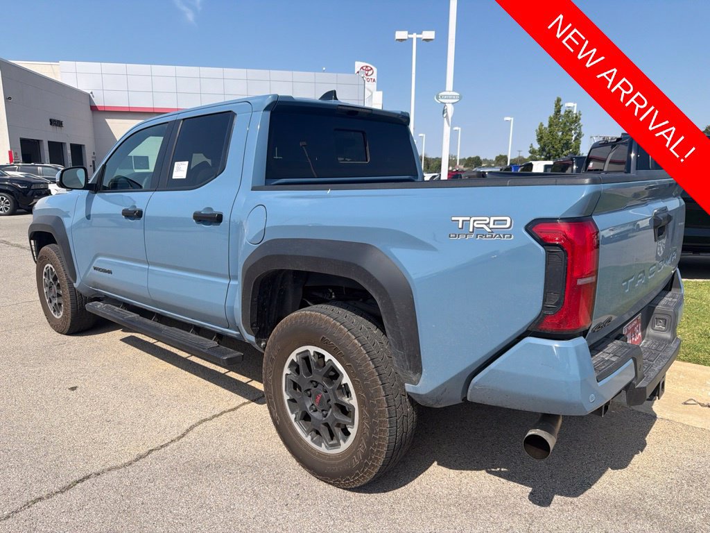 Used 2026 Toyota Tacoma TRD Off-Road w/ TRD Off Road Upgrade Package AWD/4WD image 6