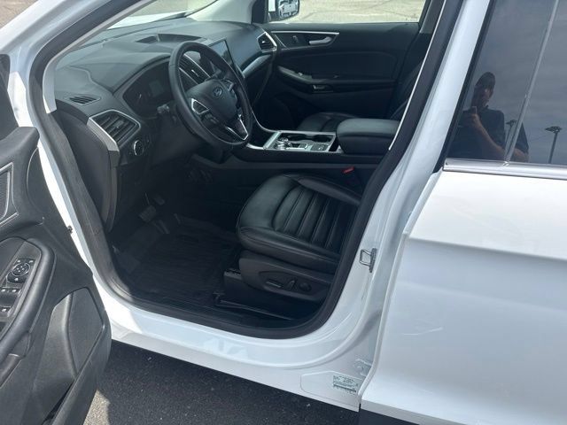 Used 2023 Ford Edge SEL w/ Convenience Package AWD/4WD image 8