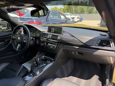 Used 2015 BMW M4 Coupe RWD image 14