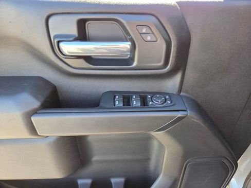 Certified 2025 Chevrolet Silverado 2500 Custom w/ Custom Value Package AWD/4WD image 17