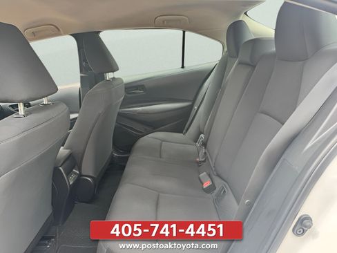 Used 2025 Toyota Corolla LE FWD image 18