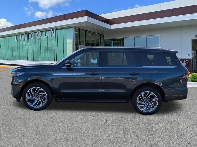 New 2026 Lincoln Navigator Premiere AWD/4WD image 7