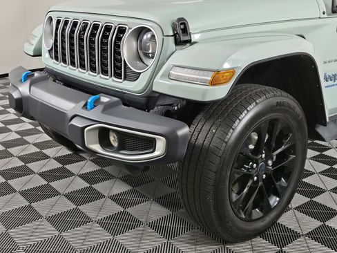 Used 2024 Jeep Wrangler Unlimited Sahara w/ Technology Group AWD/4WD image 10