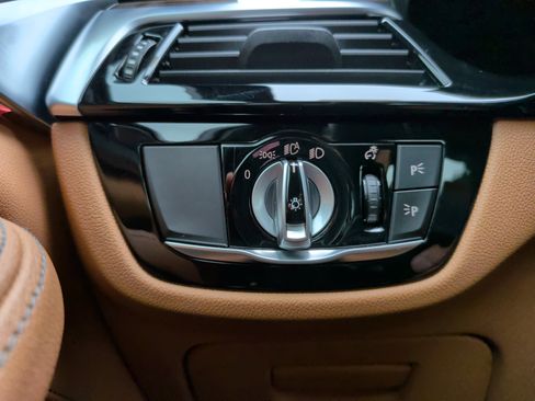 Used 2021 BMW 540i xDrive image 24