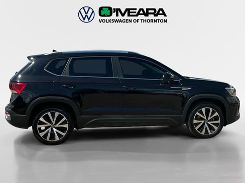 Used 2024 Volkswagen Taos SE FWD image 6