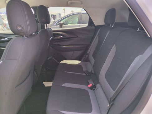 Used 2025 Chevrolet TrailBlazer LT AWD/4WD image 26