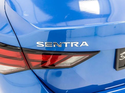 Used 2025 Nissan Sentra SV image 10