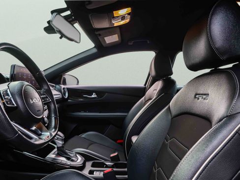 Certified 2023 Kia Forte GT-Line w/ GT-Line Technology Package FWD image 9