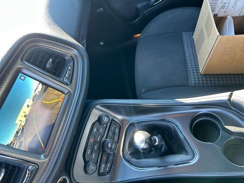 Used 2021 Dodge Challenger R/T w/ Carbon/Suede Interior Package image 15