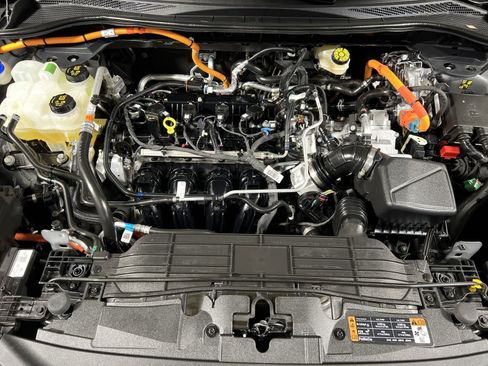 Used 2025 Ford Escape ST-Line w/ Equipment Group 301A image 26