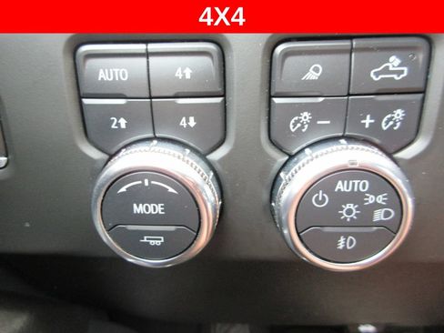 Used 2024 GMC Sierra 2500 Denali w/ Denali Reserve Package AWD/4WD image 33