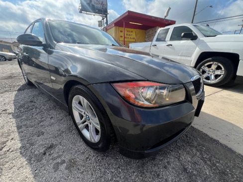 Used 2008 BMW 328i Sedan RWD image 3