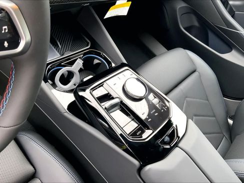 New 2026 BMW i5 M60 AWD/4WD image 7